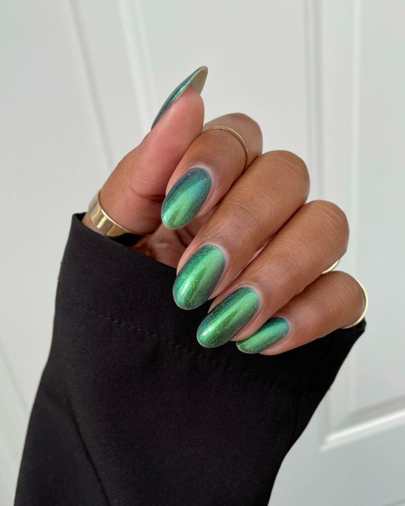 Green Chrome Round Nails