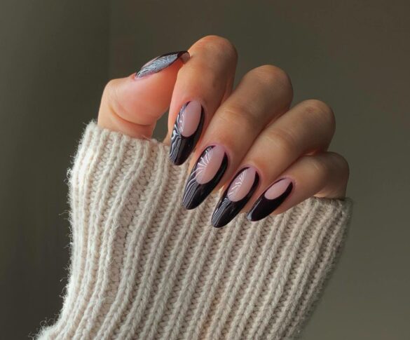20 Latest Negative Space Nail Ideas To Try In 2024! - alexie
