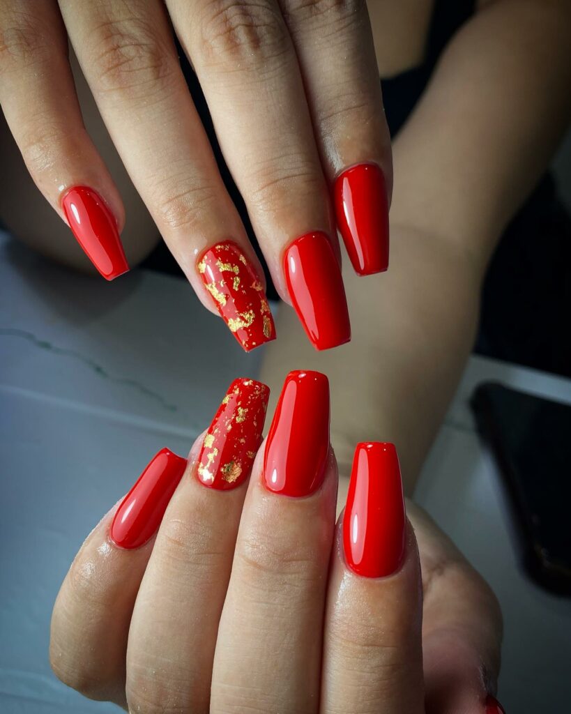 Red And Gold Christmas Statement Nails