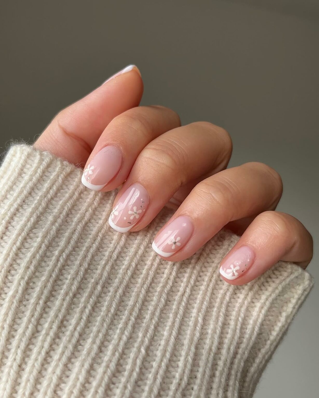 20 Latest Nude Short Nail Ideas To Try In 2024!