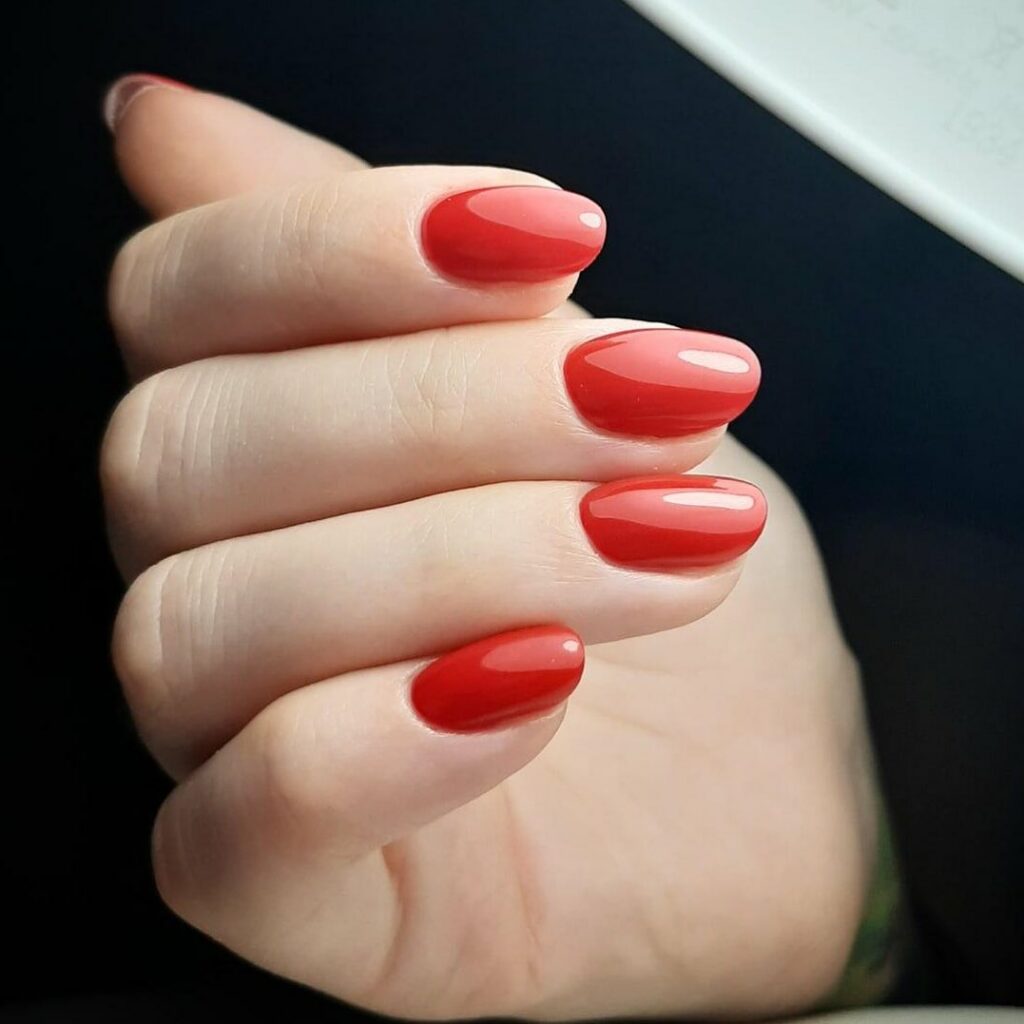 Short Red Round Nails