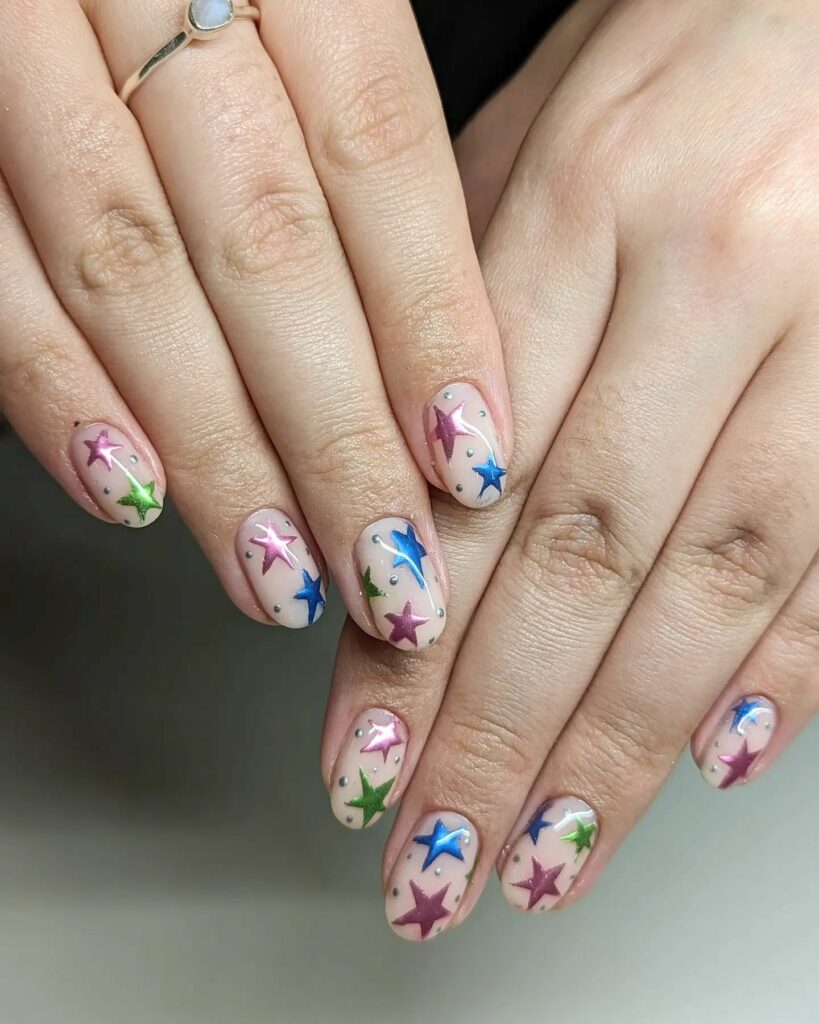 70s Nails With Stars Design