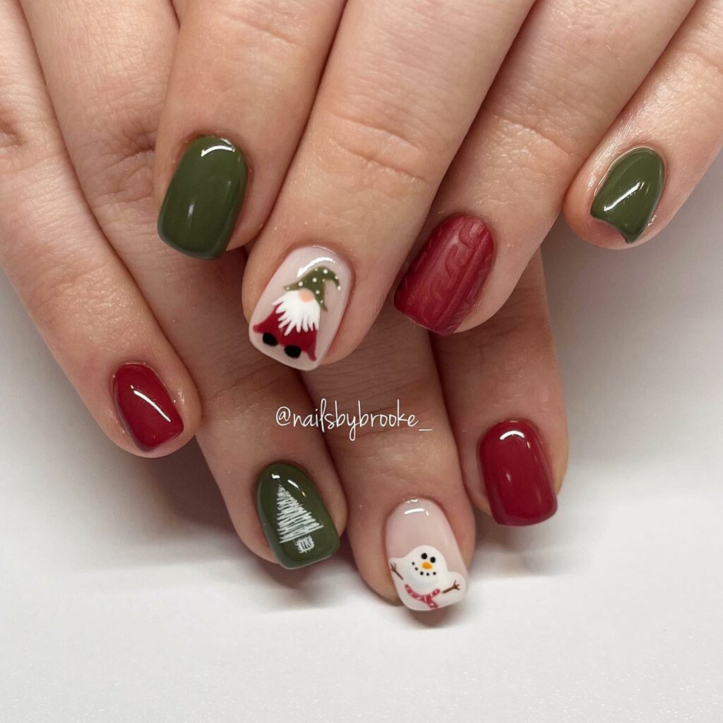 Charming Red and Green Christmas Nails