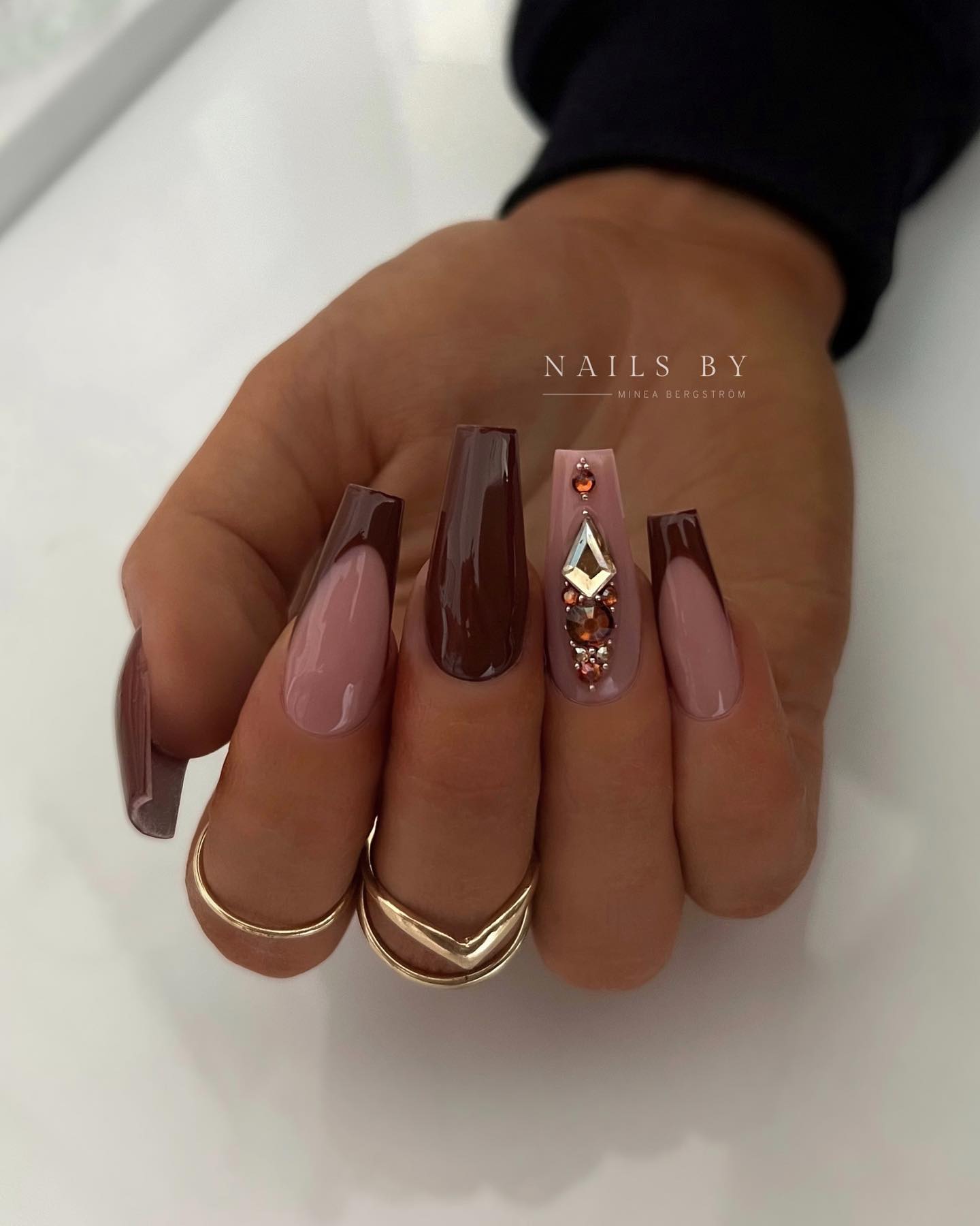 20 Latest Brown Chrome Nails Ideas To Try In 2024!