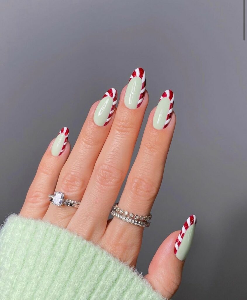 Festive Red and Green Christmas Nails