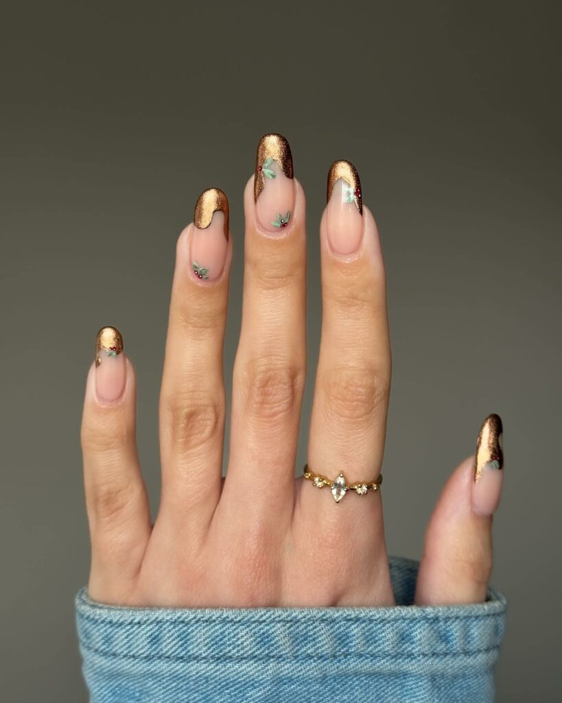 French Gold and Mistletoe Nails
