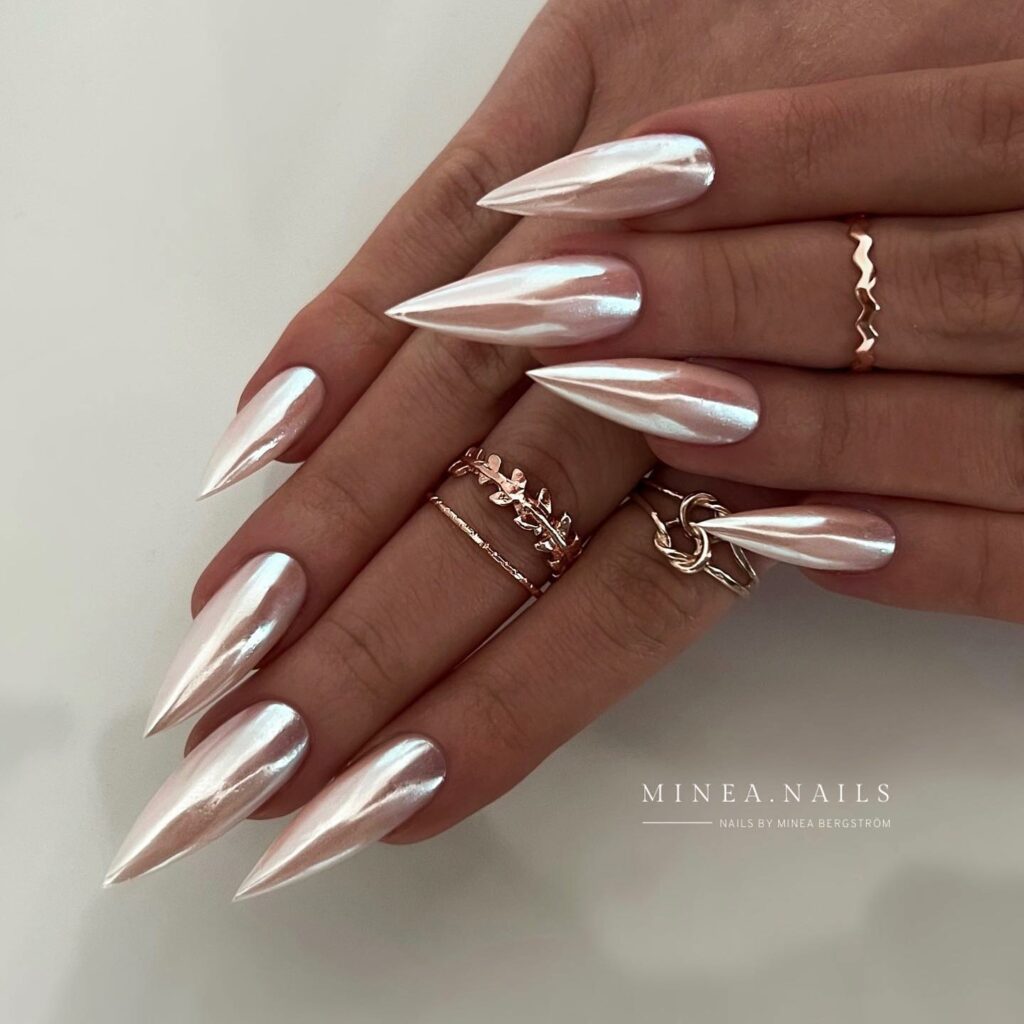 Pristine Elegance of Glossy White Chrome Nails