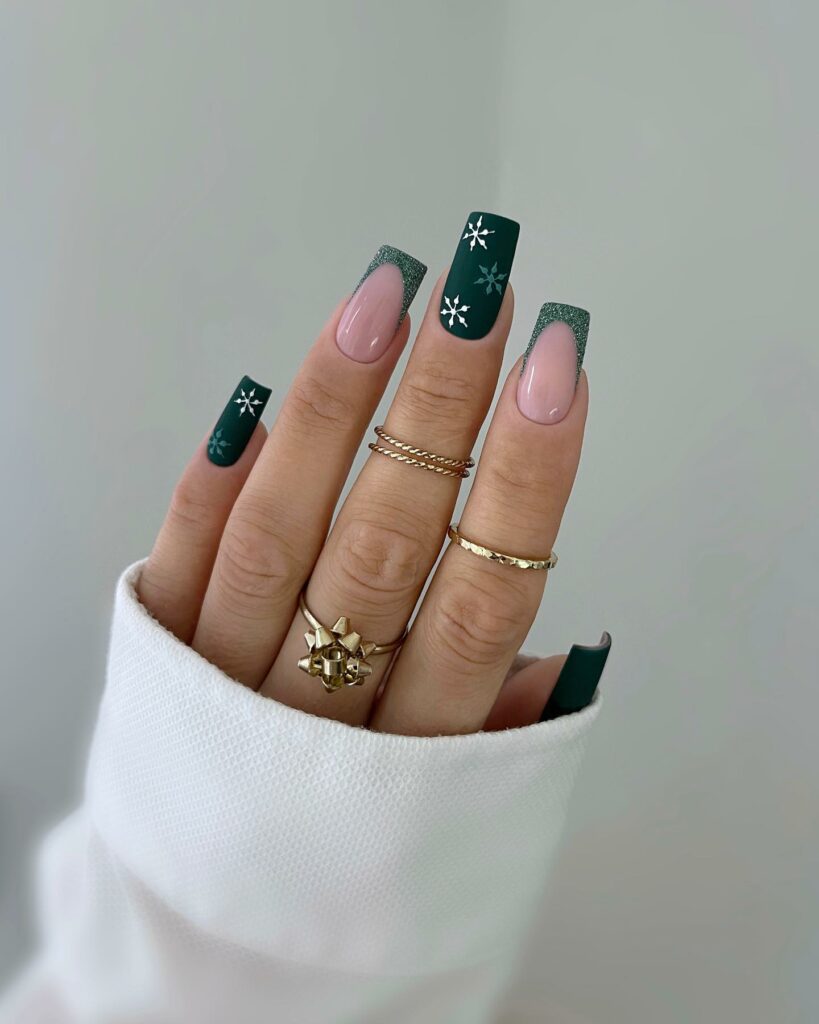 Starry Winter Green Christmas Nails