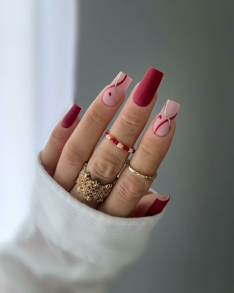 Swirl Red and Gold Christmas Nails