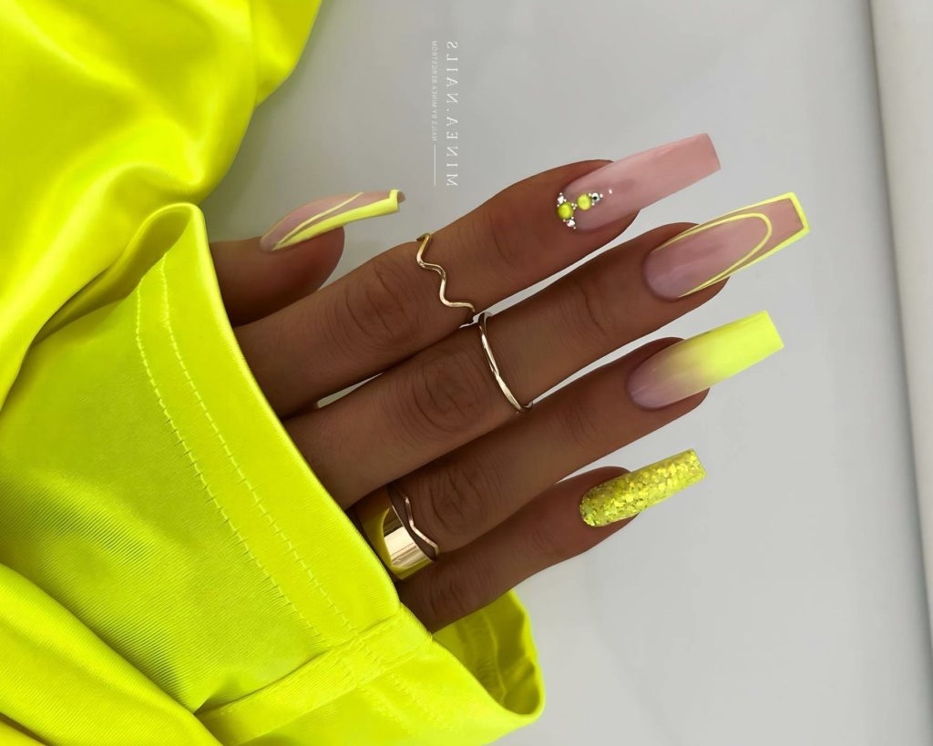 neon Yellow Nail art