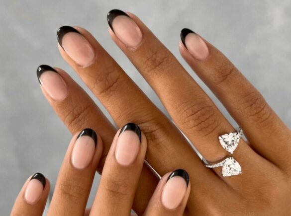 short black tip manicure