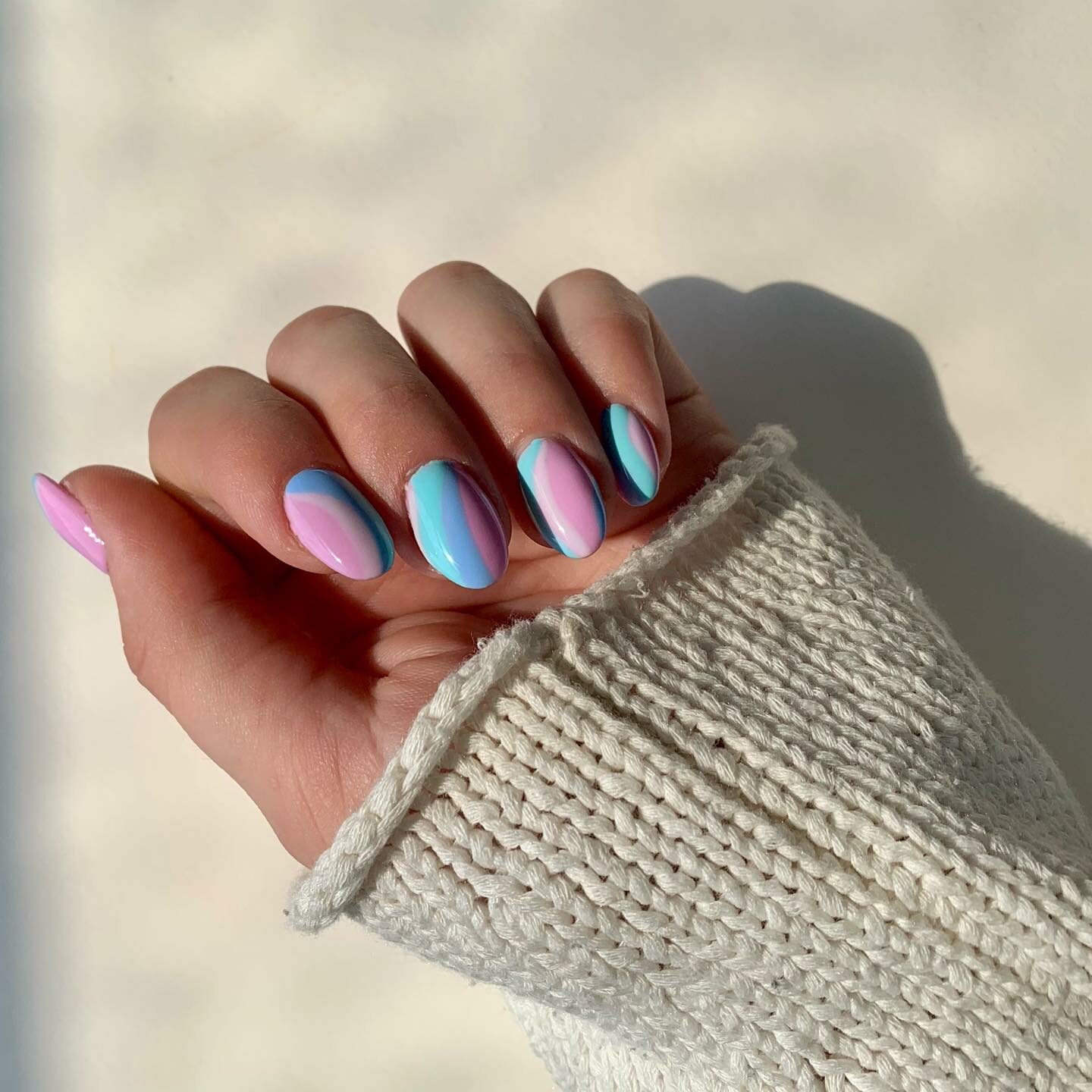 Short Round Cotton Candy Nails
