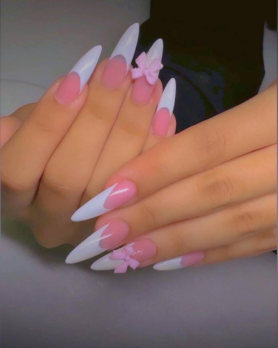Elegant Ombre Stiletto Nails with 3D Flowers