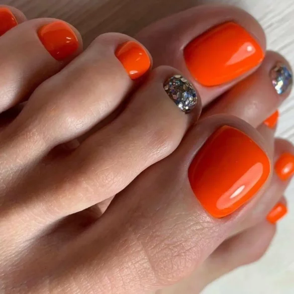 Orange Pedicure Designs